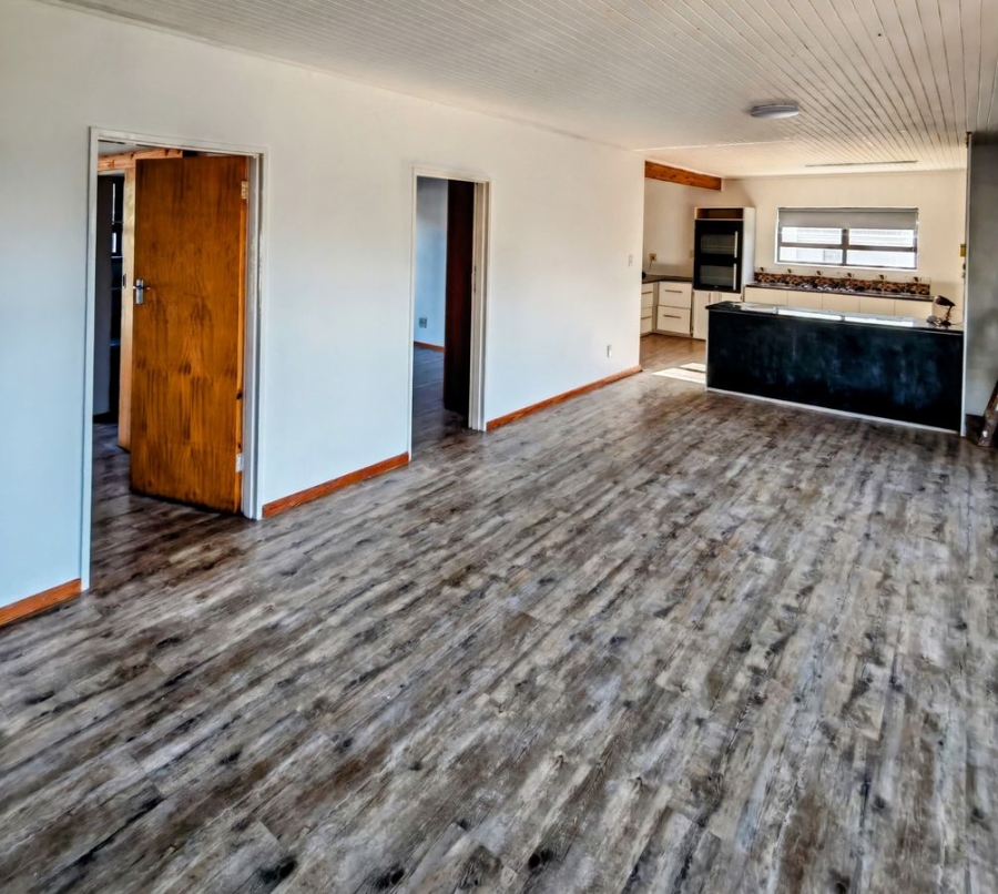 4 Bedroom Property for Sale in De Kelders Western Cape